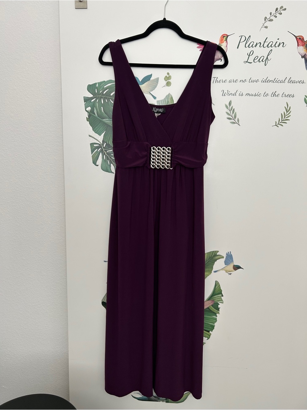 Deep Plum V-Neck Maxi Dress with Decorative Waist Buckle